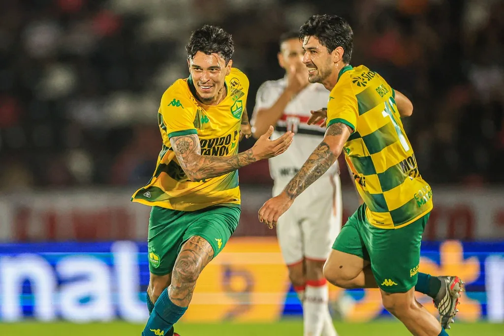 Atuações do Cuiabá: Vitor Mendes e Kauan Cristtyan brilham; dê suas notas