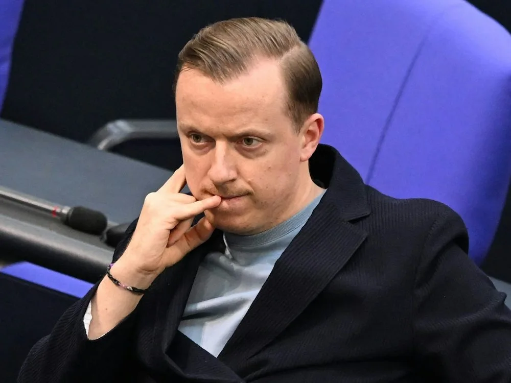 Bundestag hebt Immunität auf: Anwalt nennt Razzia bei SPD-Politiker Ahmetović „rechtswidrig“