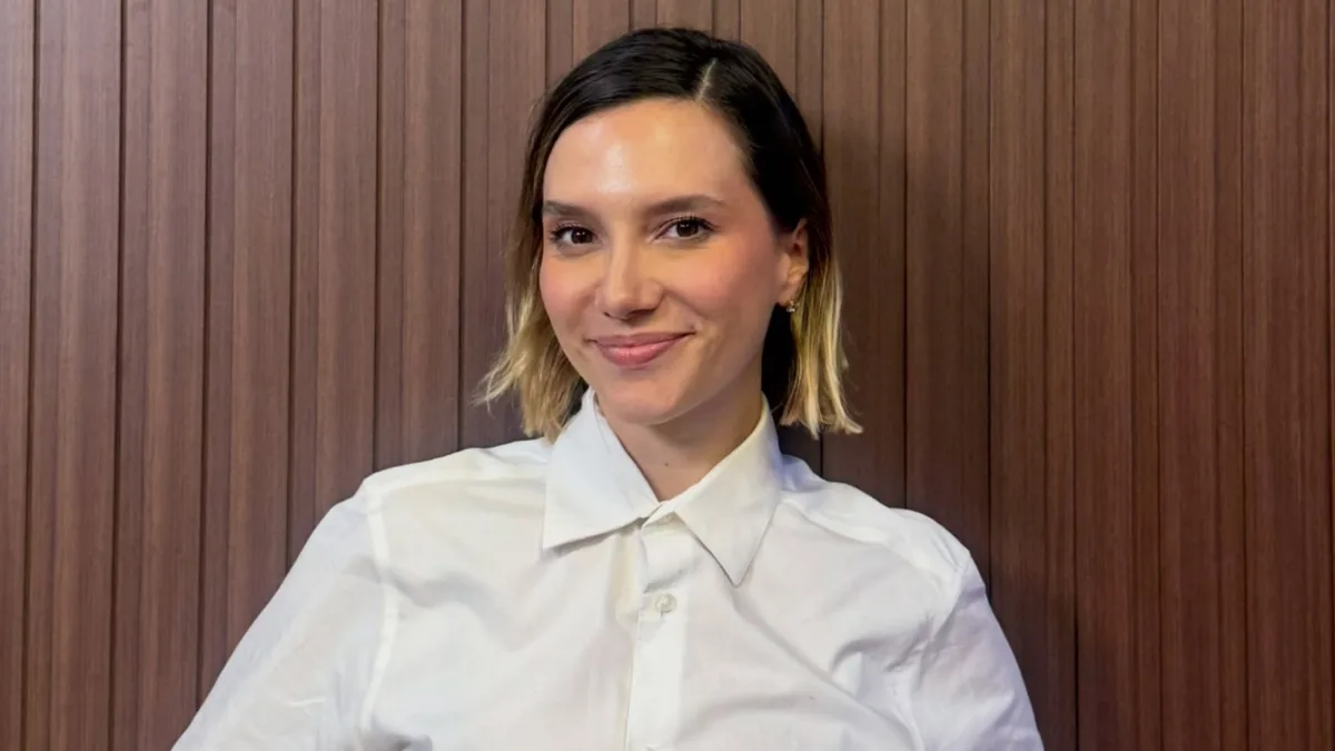 Lorena Comparato revela procedimento estético que fez para viver Elize Matsunaga: “Eu tô brincando com fogo”; assista Lorena Comparato revela procedimento estético que fez para viver Elize Matsunaga: “Eu tô brincando com fogo”; assista