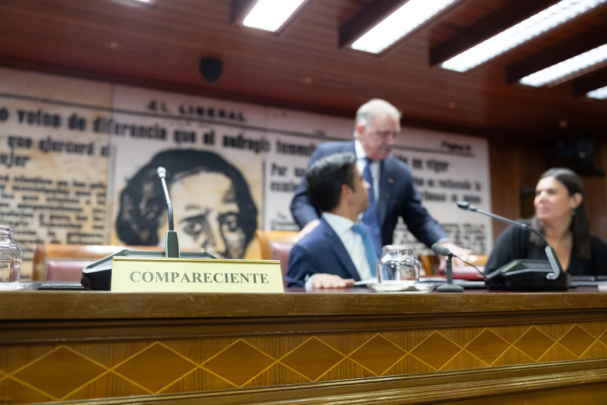 El PP acusa al Gobierno de cercenar a las fuerzas armadas en la incomparecencia de Robles sobre Ceuta