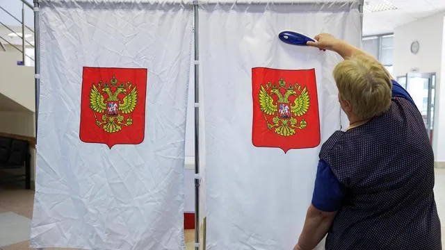 Russland: Parlamentswahl in Russland hat begonnen