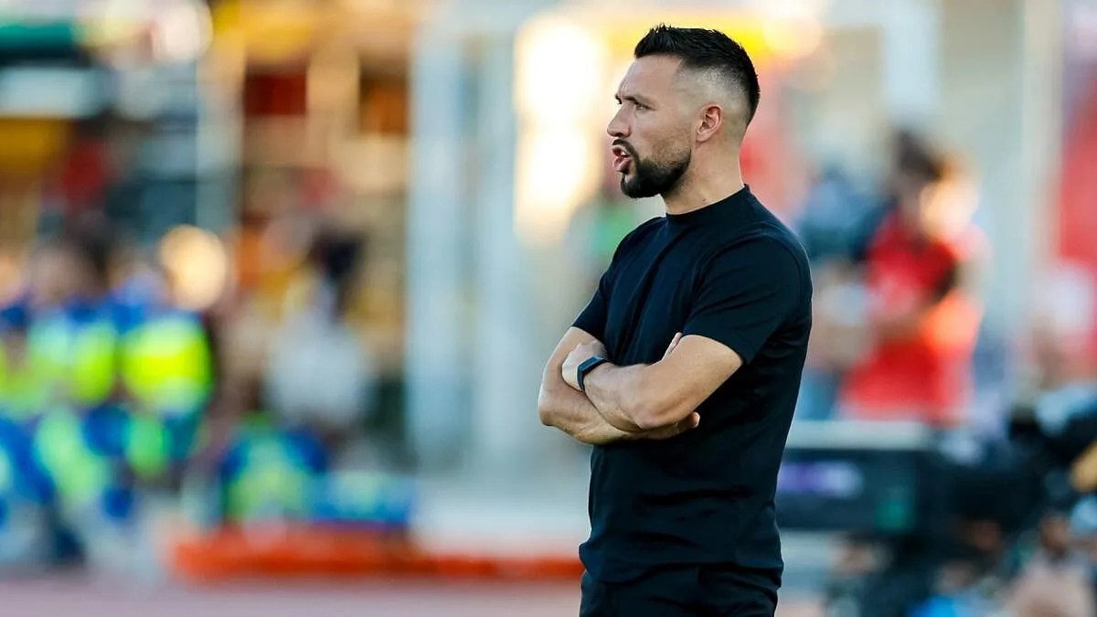 Farioli, uma arma do FC Porto e um "episódio muito estranho": "Não perdemos a cabeça"