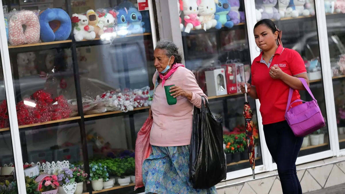 Honduras: inspeccionan 70 comercios chinos en medio de denuncias por competencia desleal