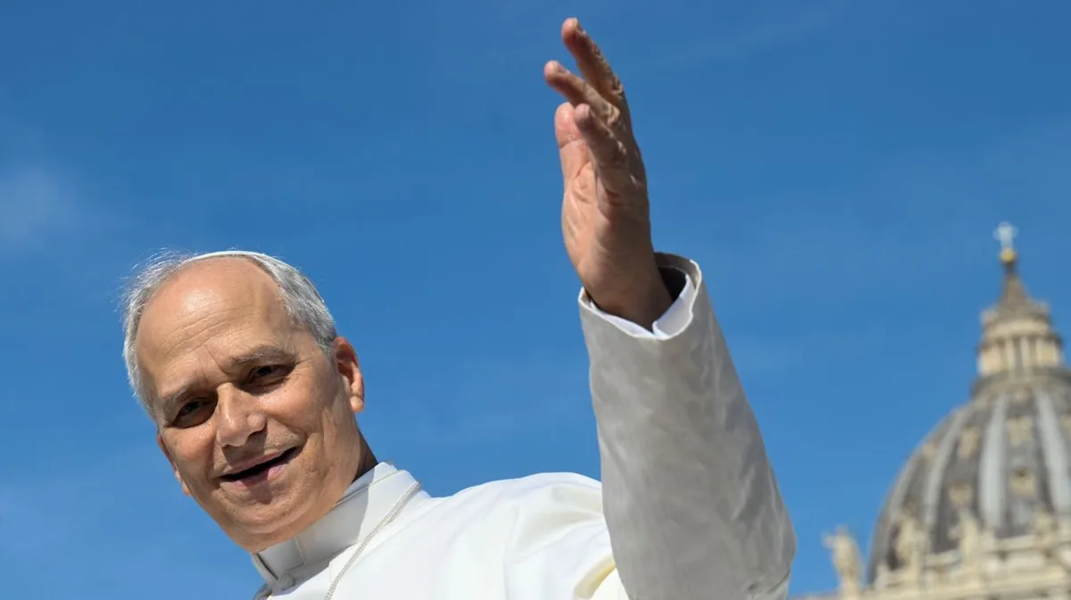 Papamóvil argentino: qué auto preparan para transportar al papa León XIV durante su visita al país