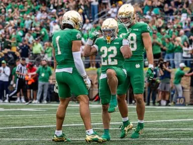 No. 3 Notre Dame uses big plays to rout Stanford 58-7 for its 16th straight victory