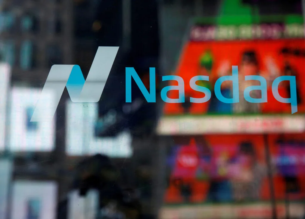Wall Street encerra em queda