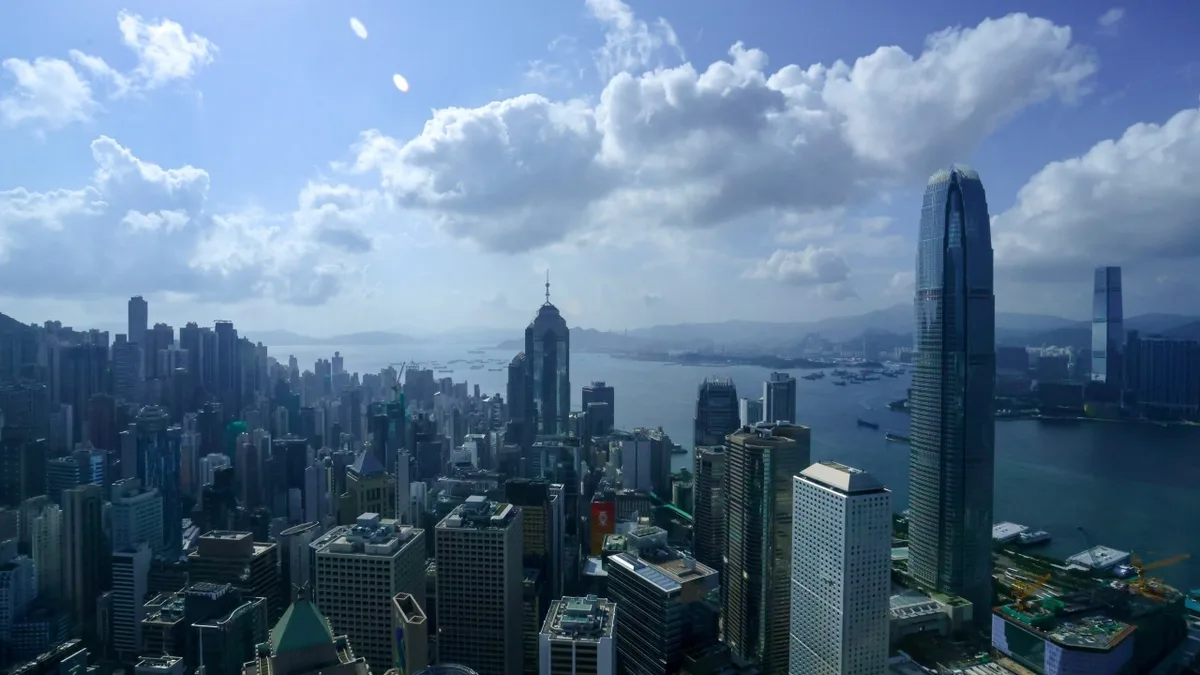 AI‑fuelled boom lifts global billionaire count, Hong Kong retains top spot in Asia