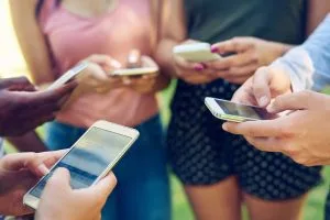 Decisão do presidente do TSE sobre canal de WhatsApp é equivocada