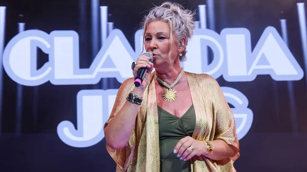 8 Monate nach dem Tod ihres Mannes Hans - Schlagerstar Claudia Jung feiert Mallorca-Comeback