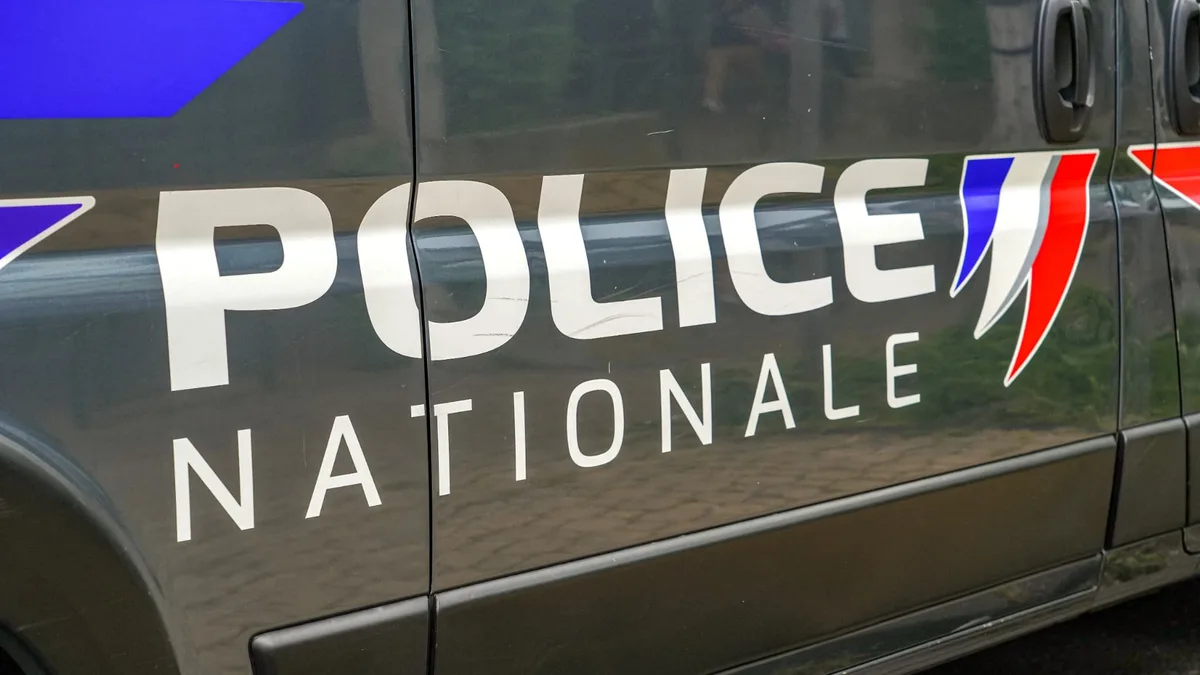 Un enfant de huit ans placé en urgence en foyer à Nîmes, les voisins dénoncent des mauvais traitements de sa mère et son beau-père