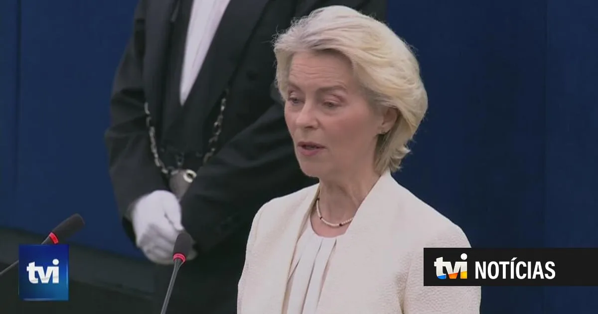 Von der Leyen fala num "mundo abertamente hostil" no discurso do Estado da União