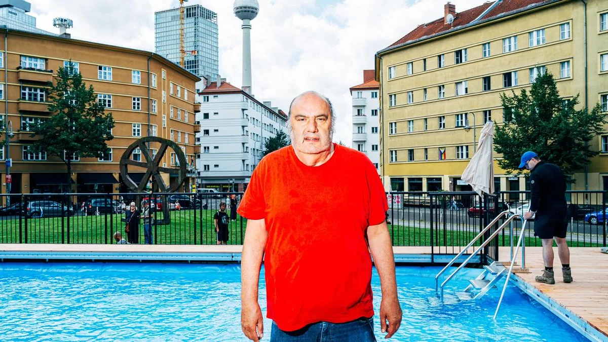 Berliner Volksbad: Das erste Schauspiel der Saison
