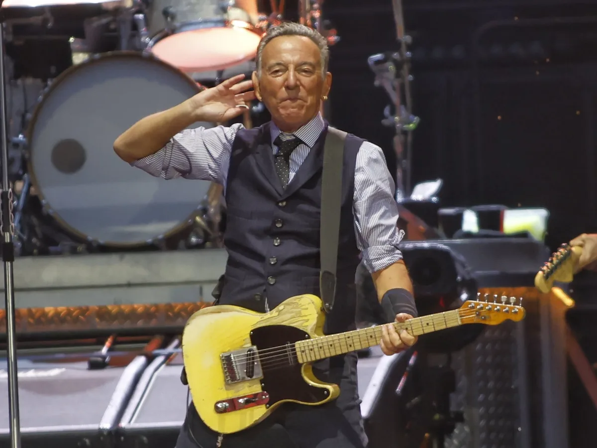 El concierto en el que vi a mi ídolo caer: ¿cuándo es el momento para dejar de ver a nuestros héroes musicales?