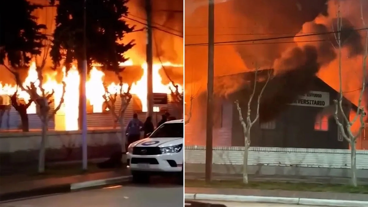 Video: un feroz incendio arrasó por completo con un edificio histórico de una ciudad de Río Negro
