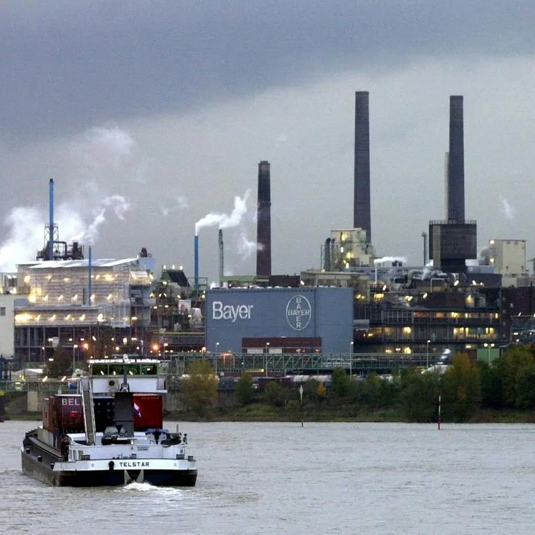 Klimawandel - Niedrigwasser bringt Chemieindustrie in Bedrängnis