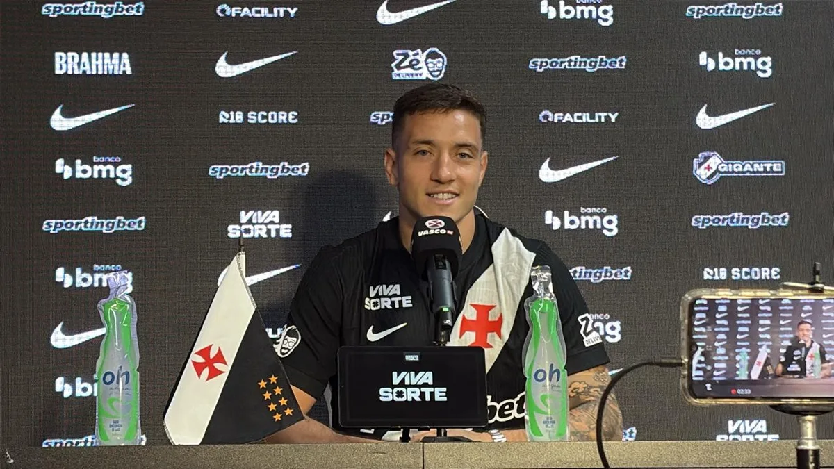 Bruno Duarte é apresentado no Vasco e define principal característica: "Fazer gol"