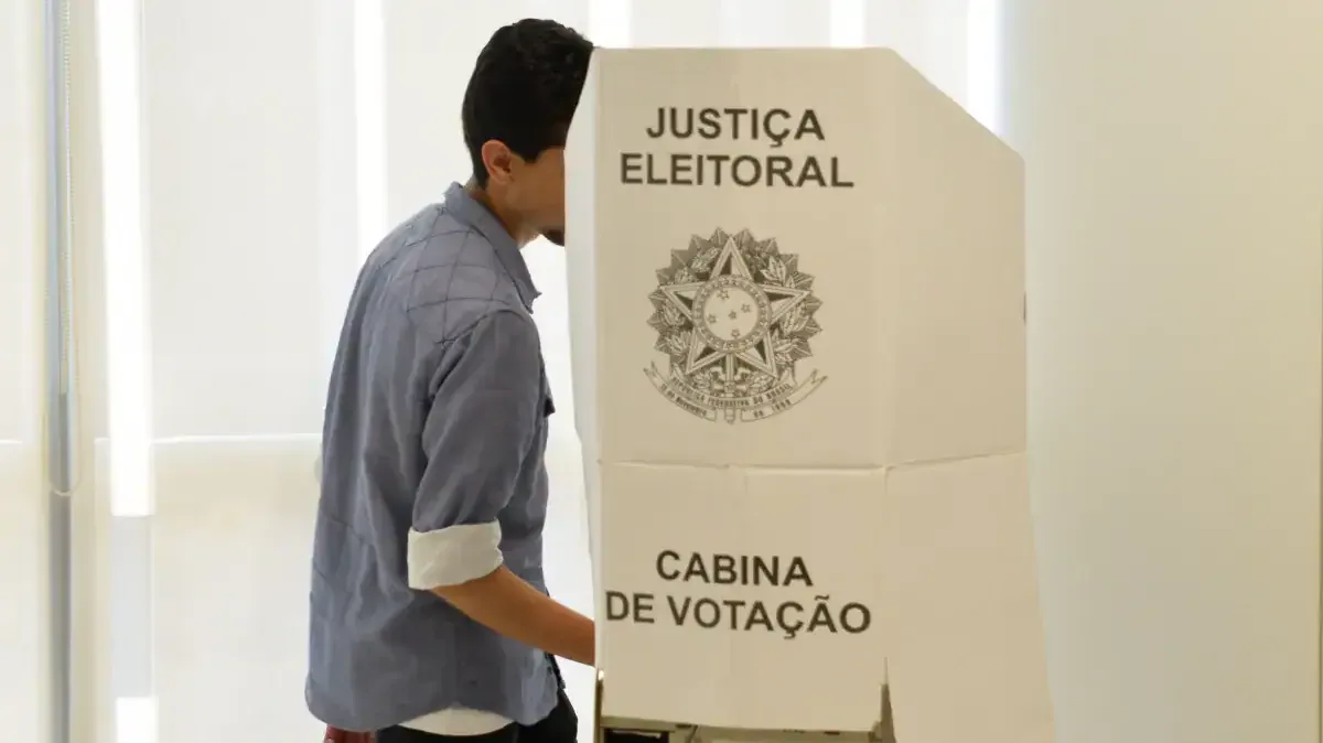 Datafolha: 56% dizem que votariam em 2026 mesmo se não fosse obrigatório