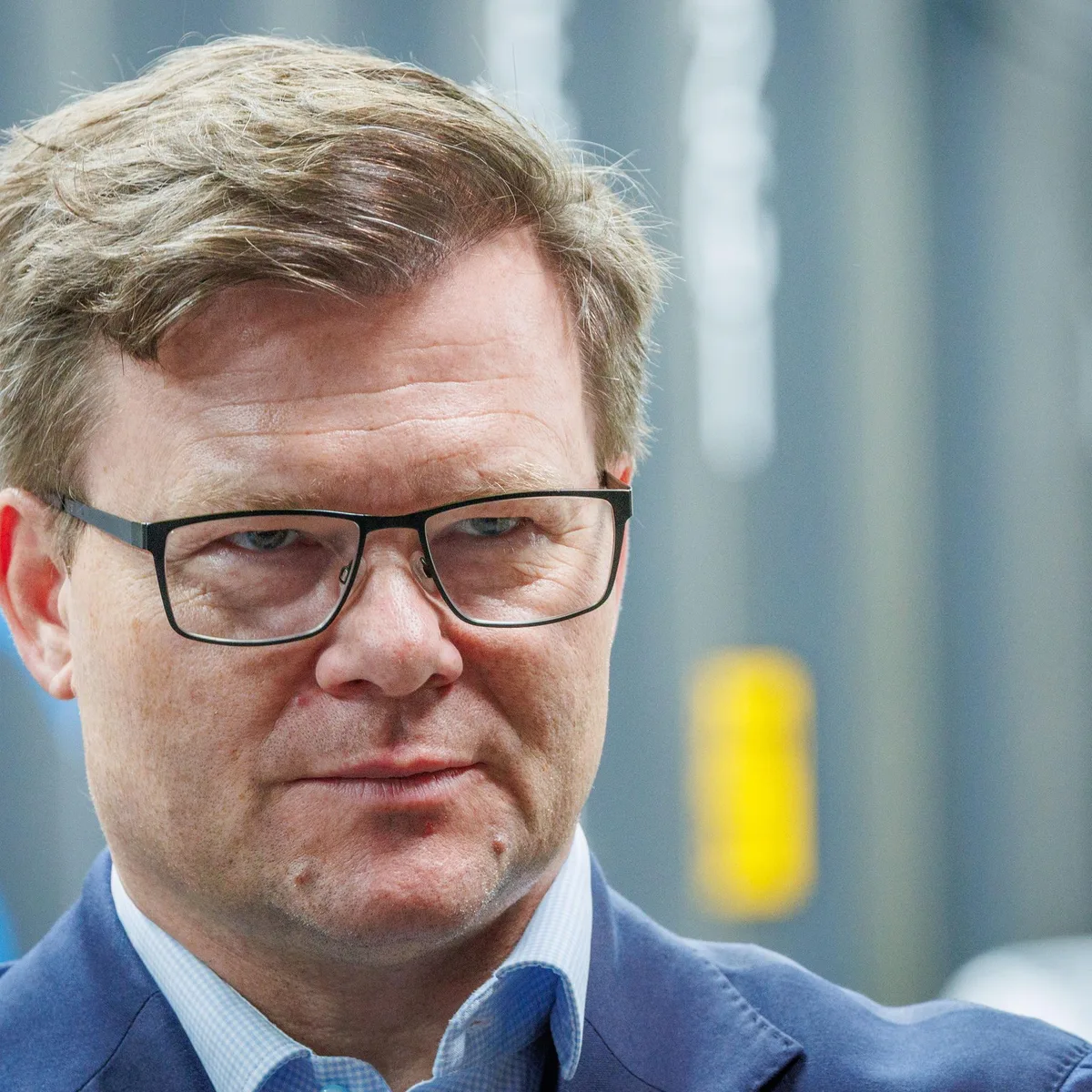 Klimafreundlicher Wiederaufbau - Bundesumweltminister Schneider reist in die Ukraine
