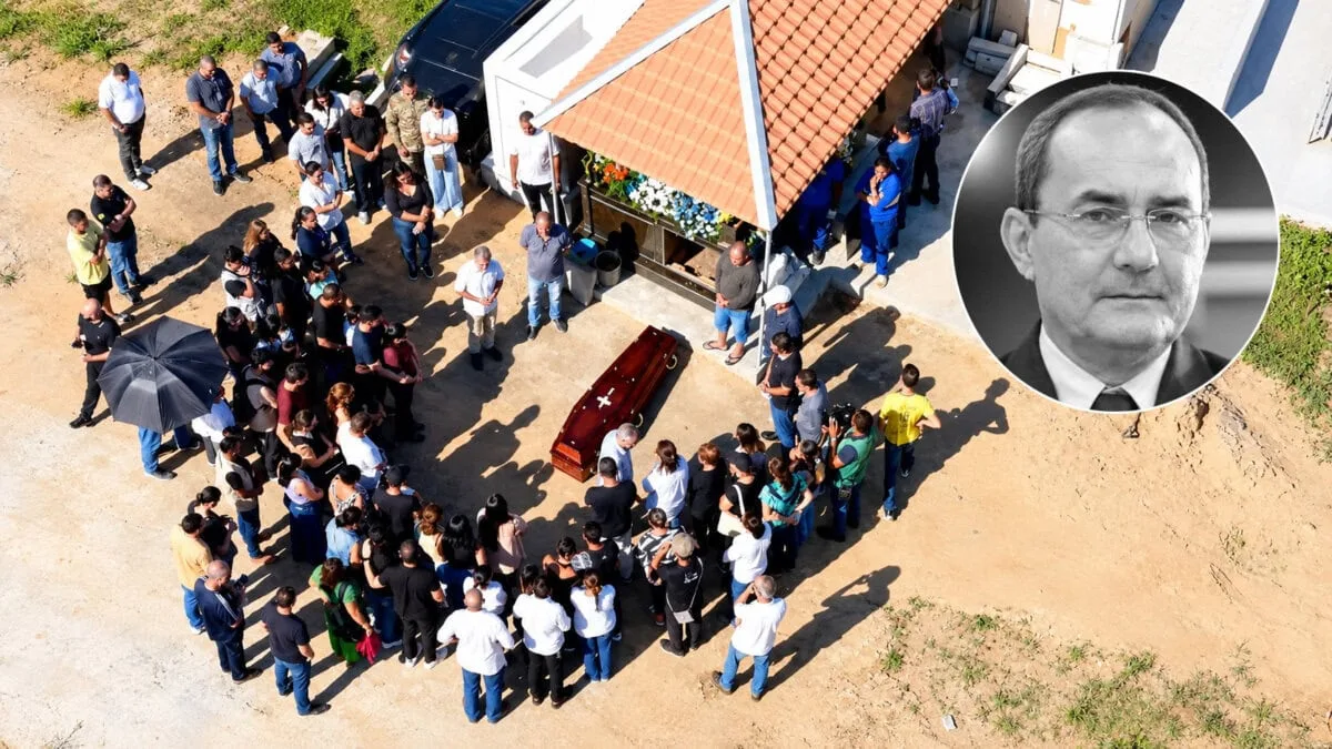 Adeus, Ayres Rocha: sob aplausos, sepultamento do jornalista é marcado por comoção