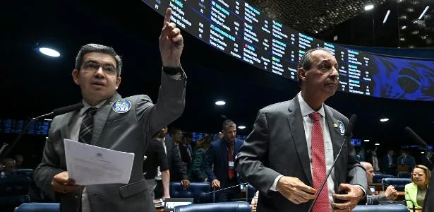 Governo tenta sessão extra em setembro para votar fim da escala 6x1