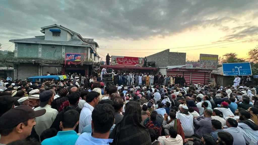 Pakistan : les manifestations continuent dans l'Azad Cachemire malgré la répression et Internet coupé