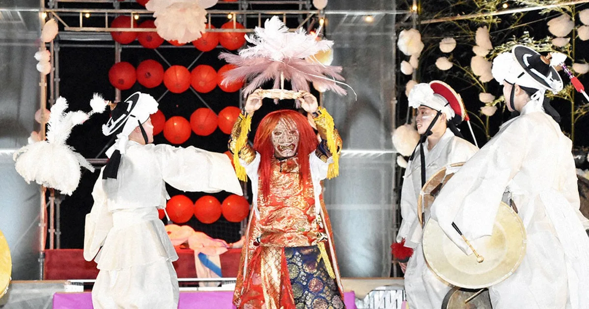 日韓の伝統芸能融合「妖怪通神使」、2000人を魅了 福岡