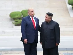 Dialog mit Nordkorea: Trump soll auf Treffen mit Kim Jong Un im Herbst dringen