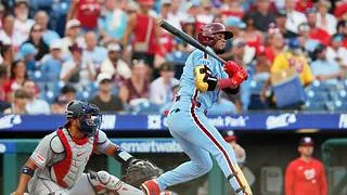 MLB: Luis Arráez sale del juego por molestias ¿Cómo queda el liderato de bateo?