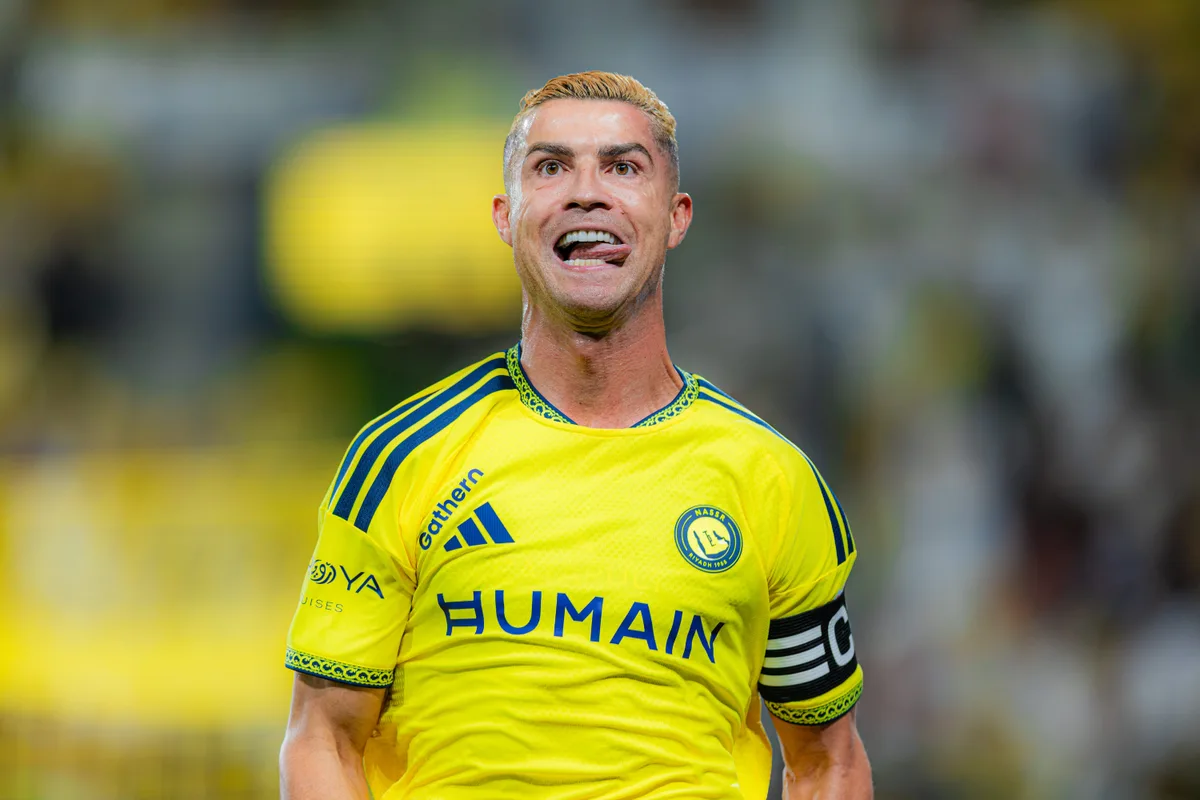 Cristiano Ronaldo se une ao dono do Milan em tentativa de compra do Al-Nassr