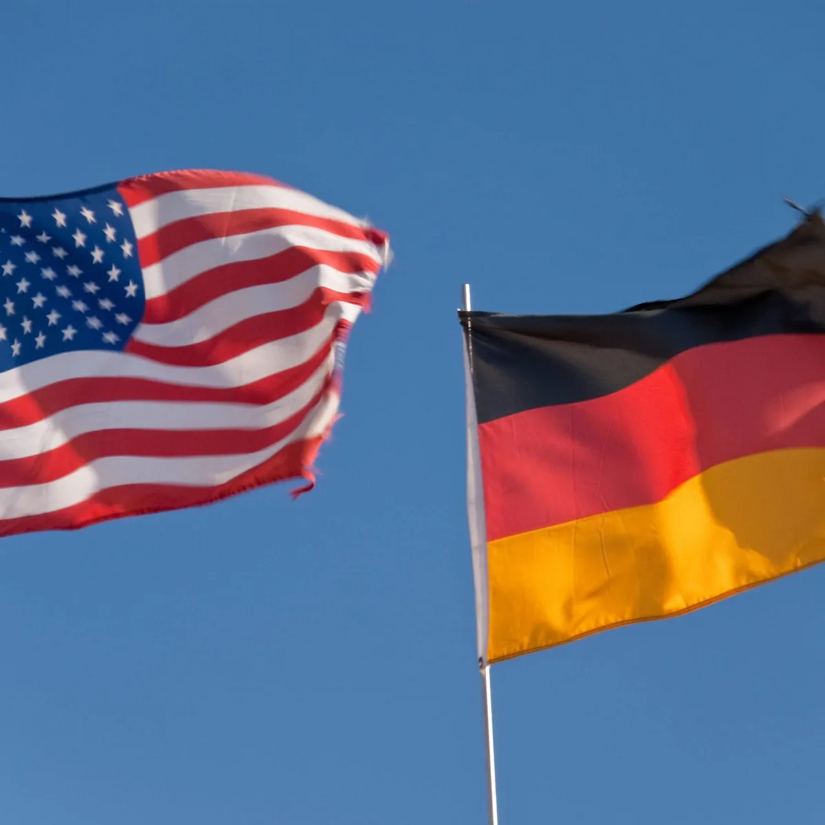 Diplomatie - Merz und Trump holen abgesagtes Telefonat nach