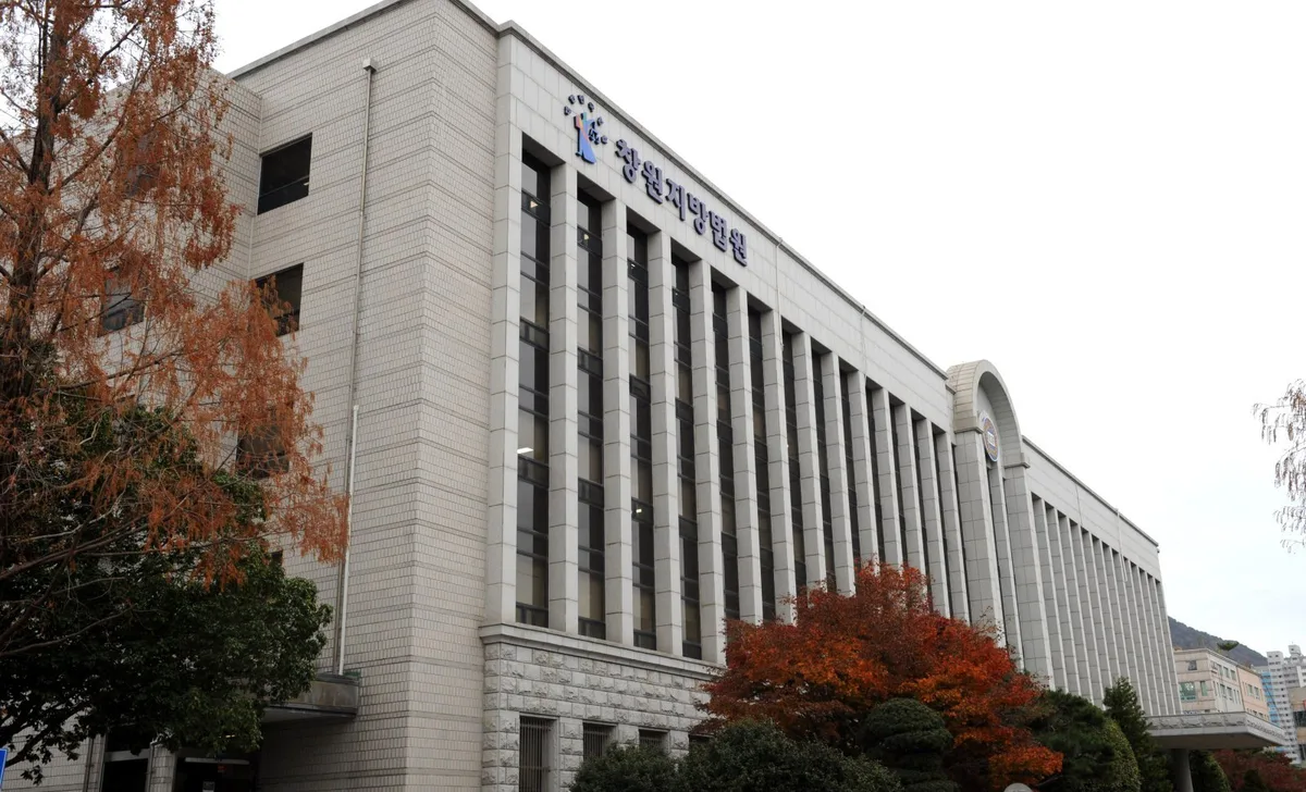 대만에 잠수함 기술 유출 방산업체 대표, 2심서 징역 2년으로 감형
