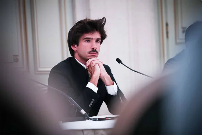 Le parquet requiert le renvoi en procès pour viol de l’avocat Juan Branco