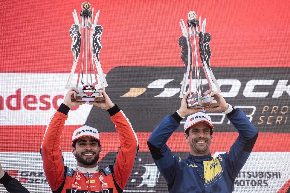 Mitsubishi comemora vitória na corrida Endurance da Stock Car em Brasília