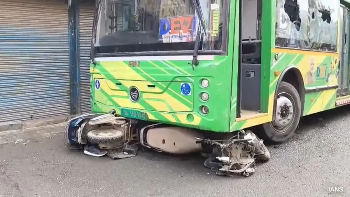 1 Killed As Speeding Delhi Transport Bus Rams Into Vehicles, Pedestrians