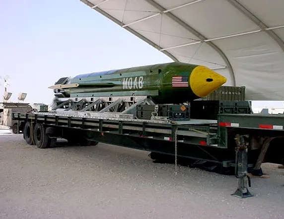 EEUU planea usar la 'madre de todas las bombas' en un posible ataque a Irán