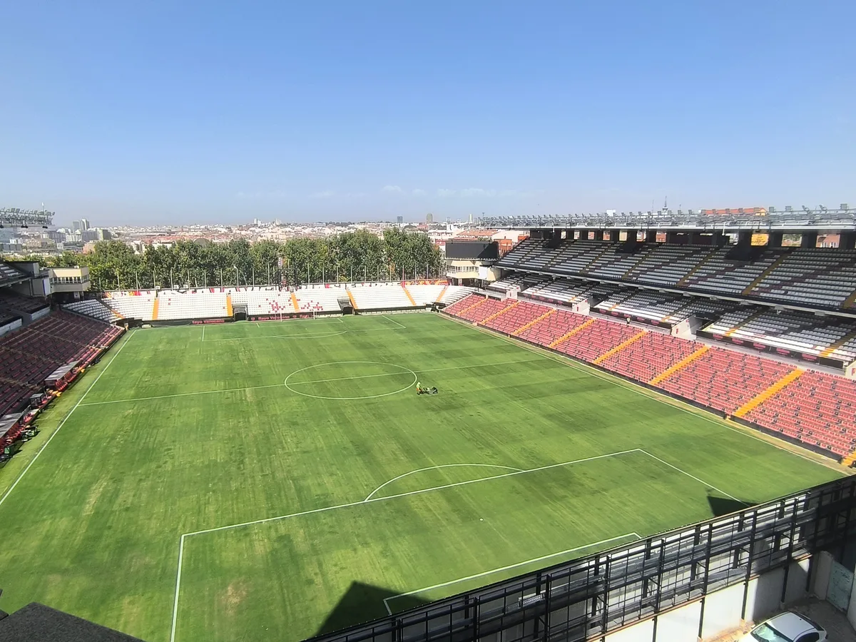 La Comunidad de Madrid levanta la suspensión de Vallecas