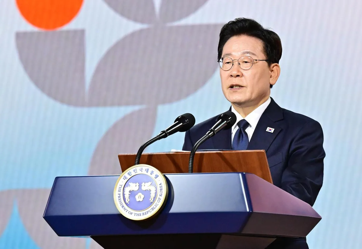 李 “부마항쟁-5·18, 헌법 전문에 담는 개헌 필요 …국회 조속히 나서주길”