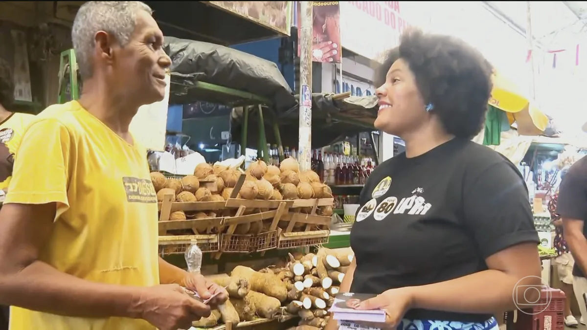 Samara Martins, candidata do partido Unidade Popular à Presidência, faz campanha em Salvador