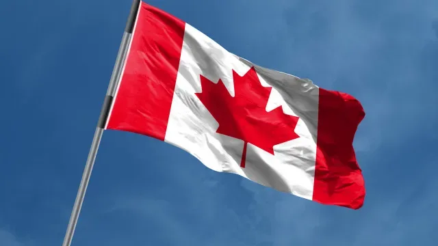 Economia canadiana cresce 3,3%, mas enfrenta escalada comercial com EUA