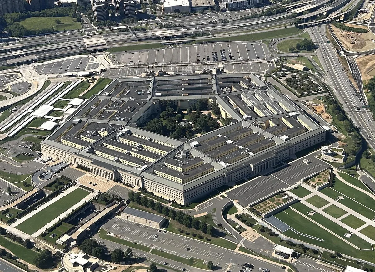 EEUU defiende su "verificación rigurosa" de Inteligencia tras artículo de plan militar con informe erróneo de IA