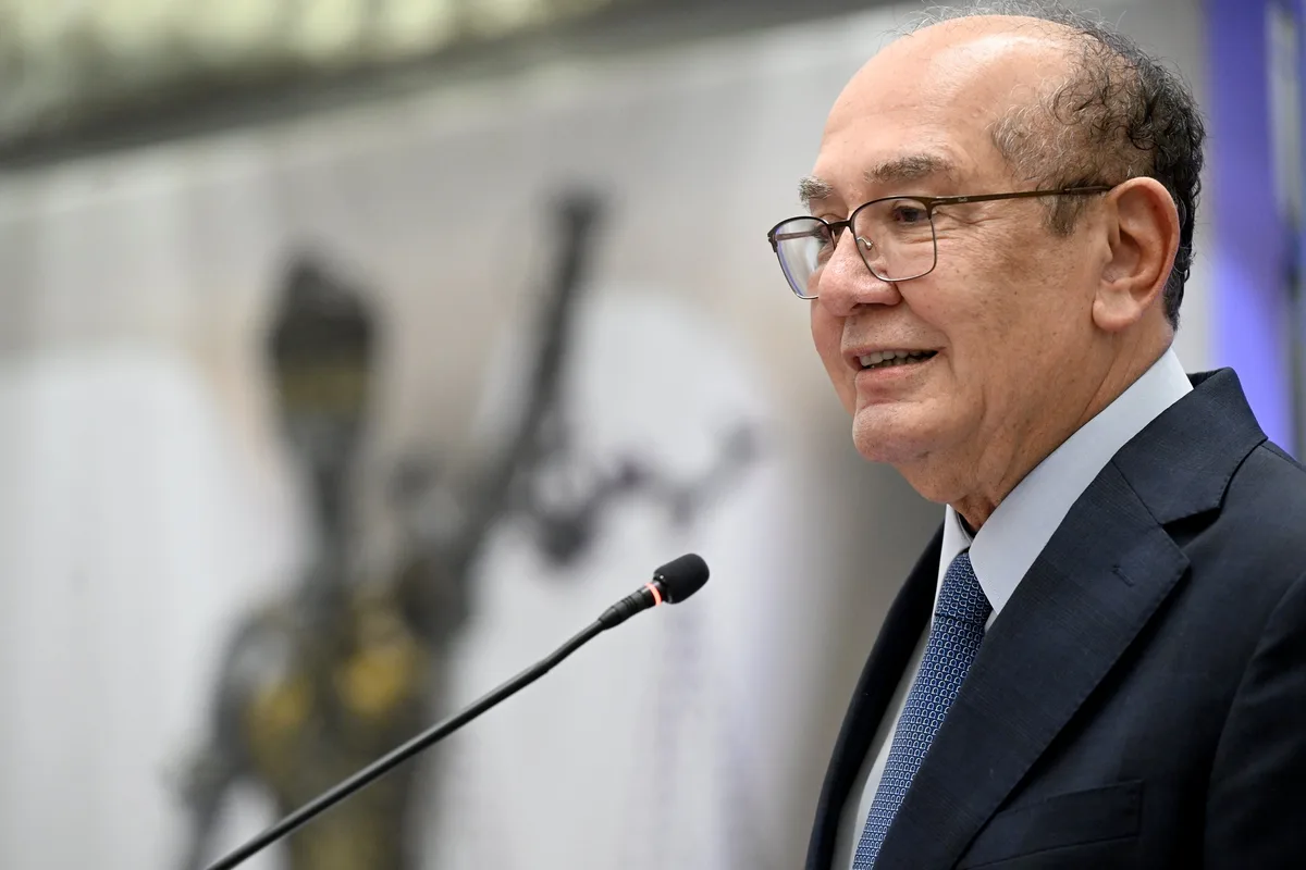 Gilmar Mendes protocola proposta para proibir policiais e militares como funcionários de gabinetes de ministros do STF