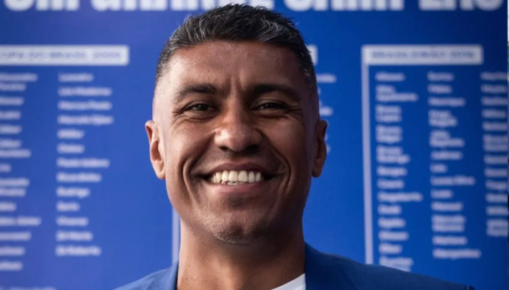Artur Jorge celebra chegada de Paulinho ao Cruzeiro e destaca reforço na gestão do futebol
