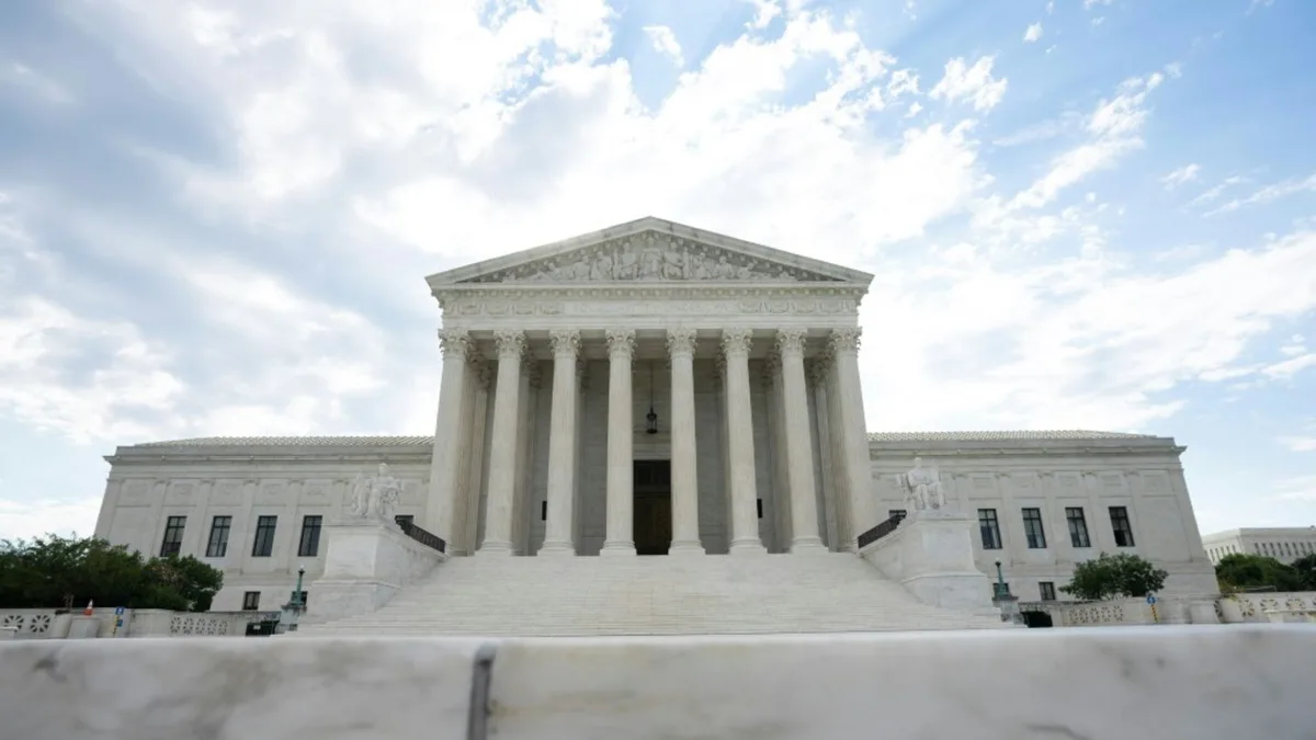 Supreme Court macht vorerst Weg frei für Trump-Dekret für erschwerte Briefwahl