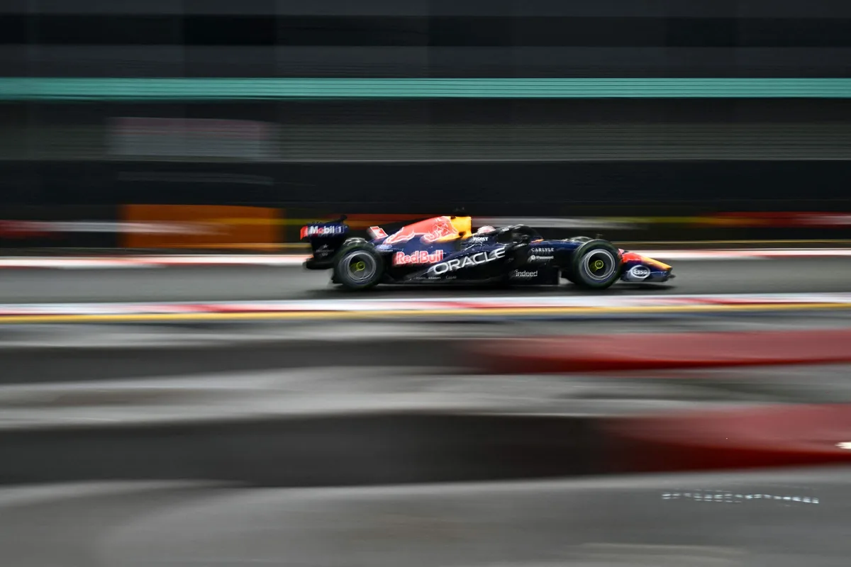 Verstappen se lleva el sprint por delante de los Ferrari y Alonso termina undécimo