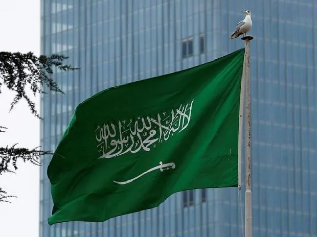 Saudi Arabia tightens anti-crime oversight on UAE-bound bank transfers