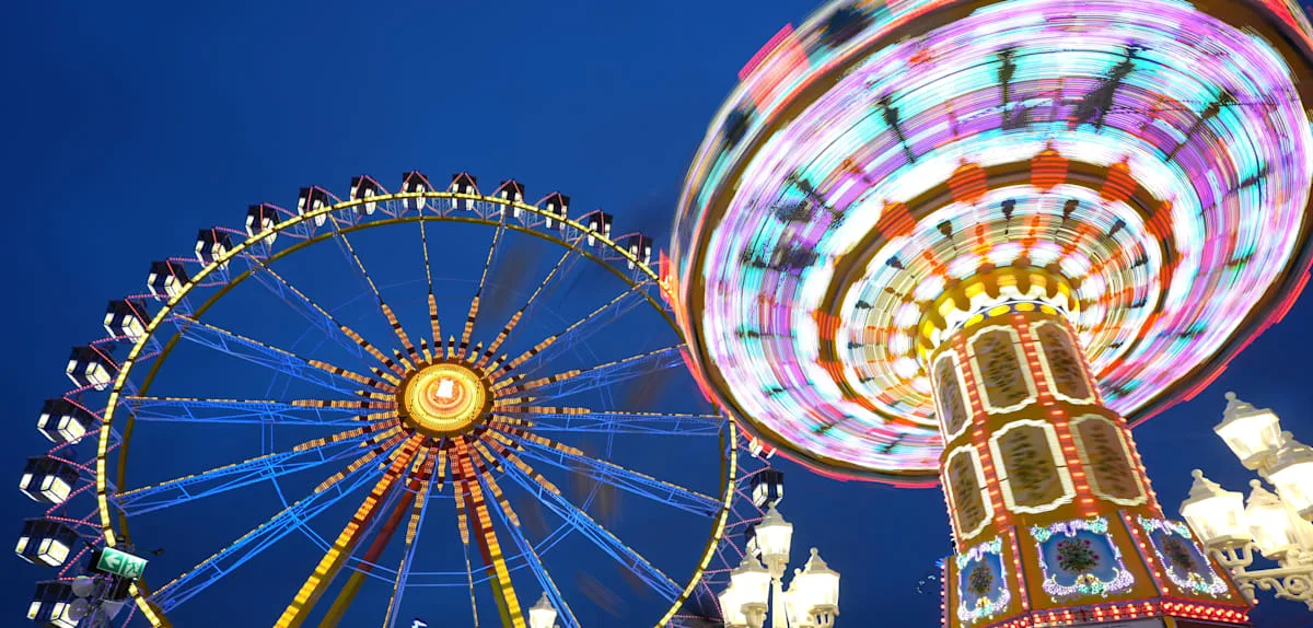 Mehrere Menschen sitzen in Kettenkarussell auf Hamburger Dom fest – in 30 Meter Höhe