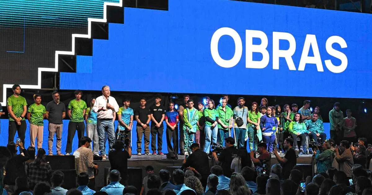 Neuquén presentó obras en turismo, cultura y deportes: un nuevo aeropuerto, paseos costeros y siete natatorios