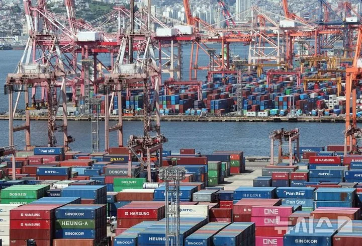 아시아개발은행(ADB), 올해 韓 경제성장률 3.2% 전망...7월 전망 대비 0.6%포인트 상향