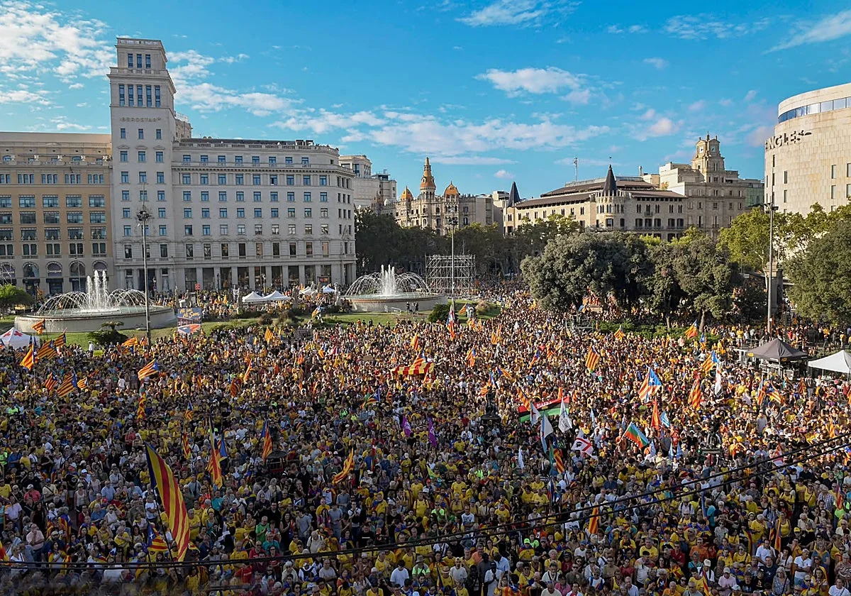 Un independentismo a la defensiva no levanta cabeza en una Diada marcada por el auge de Aliança