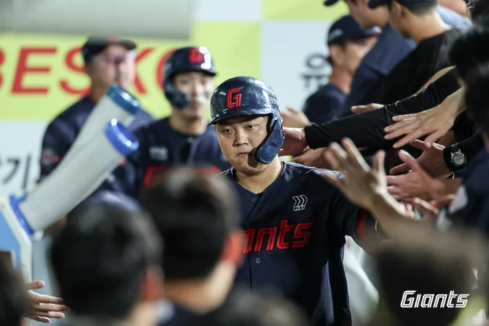 '한동희 동점포·황성빈 3루타' 롯데 6연패 마침표
